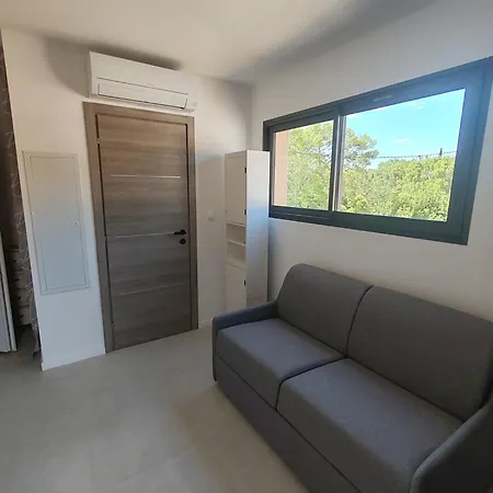 2 Pers Entierement Equipe * Prades-le-Lez